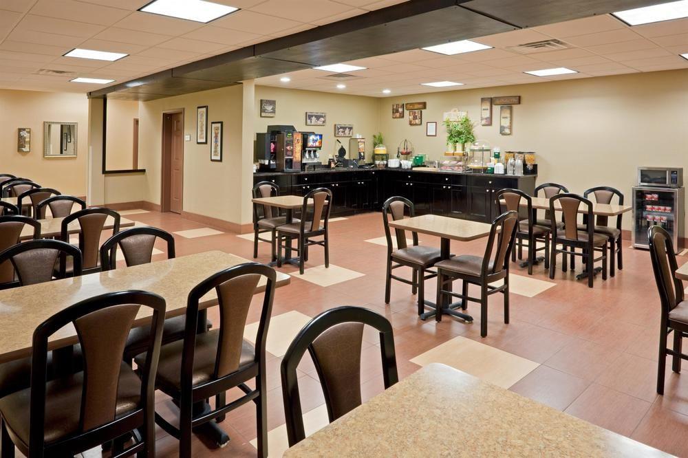 La Quinta Inn By Wyndham West Long Branch Nj Shore Area Exterior foto