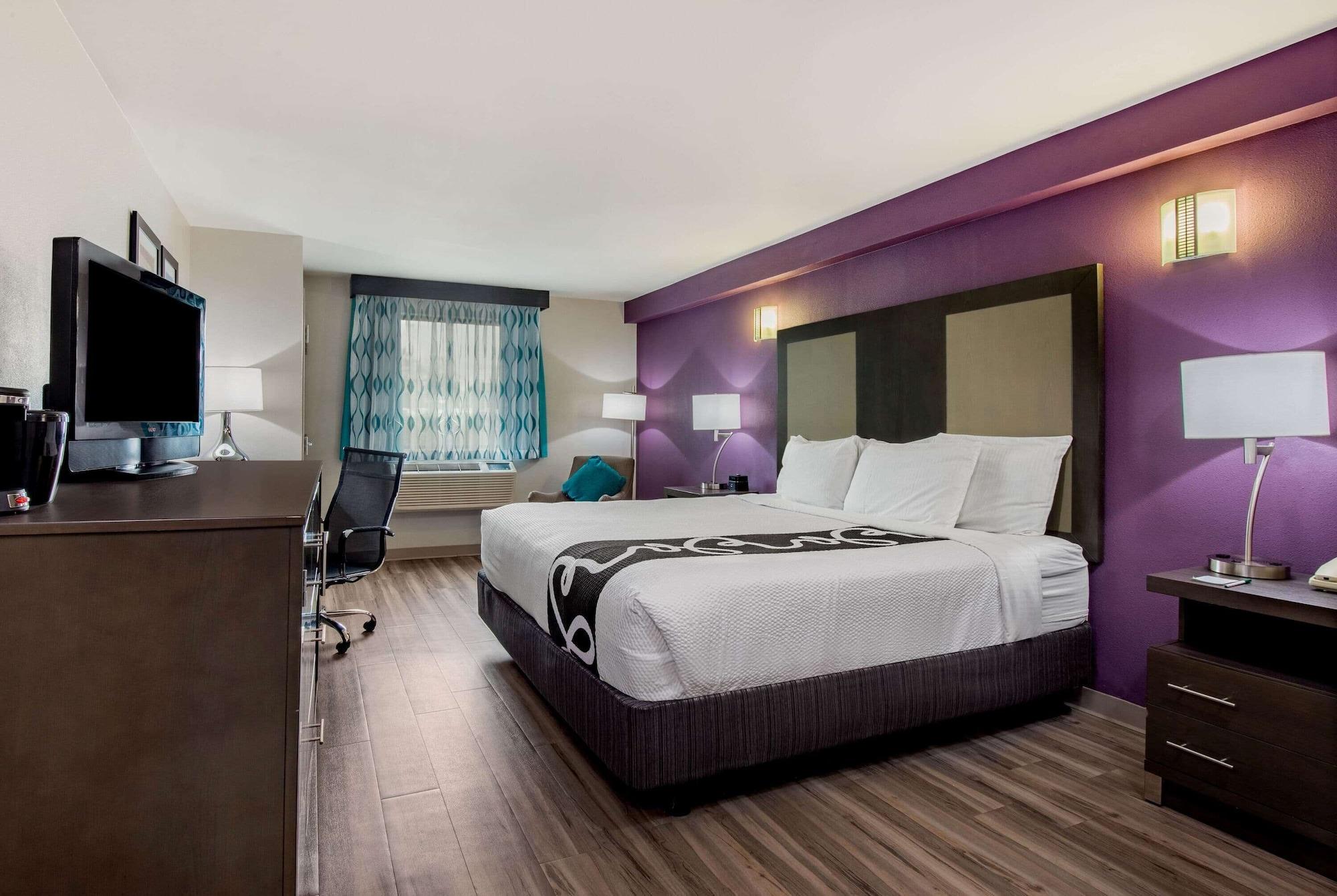 La Quinta Inn By Wyndham West Long Branch Nj Shore Area Exterior foto