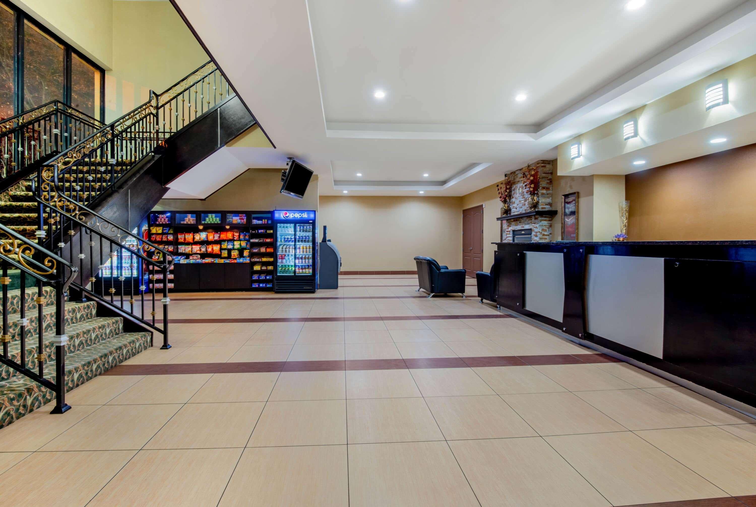La Quinta Inn By Wyndham West Long Branch Nj Shore Area Exterior foto